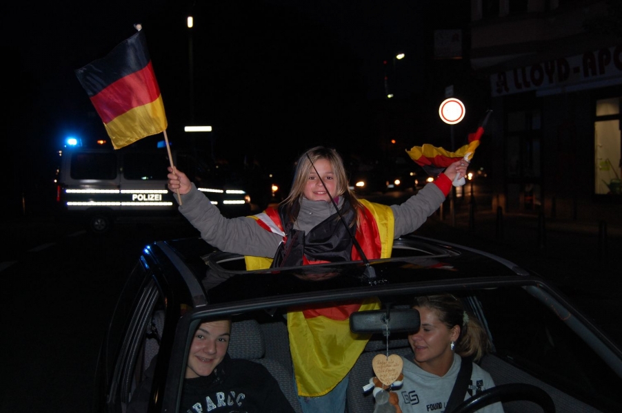 EM - Party