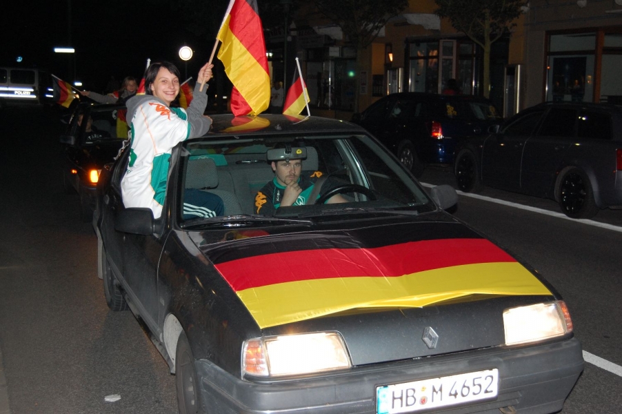 EM - Party