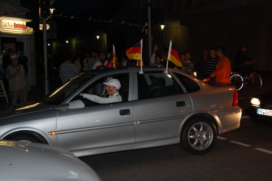 EM - Party