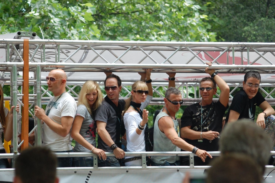 Vollbild Loveparade Teil 2