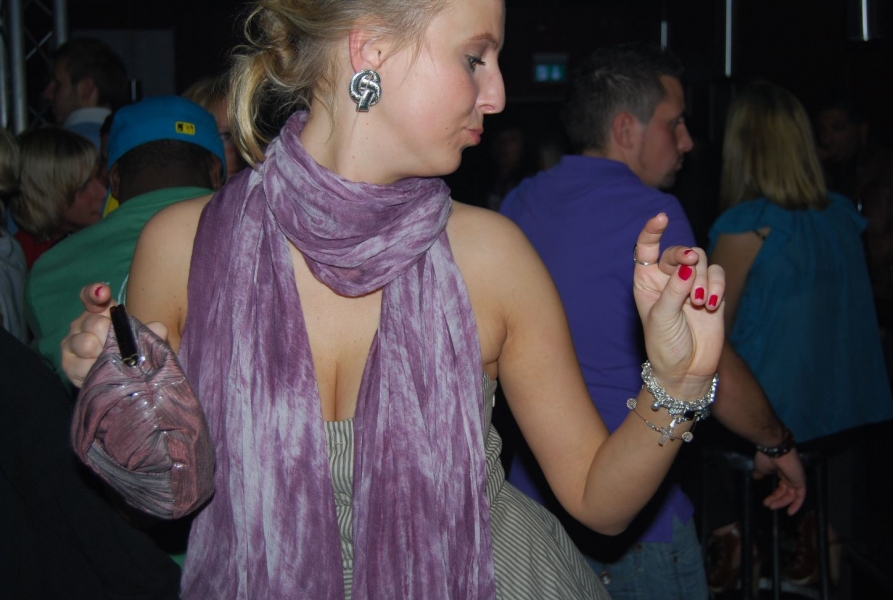 ROYAL HOUSE CLUB