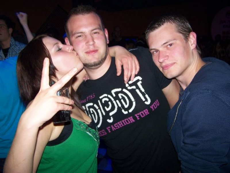 Vollbild Benefiz Rave