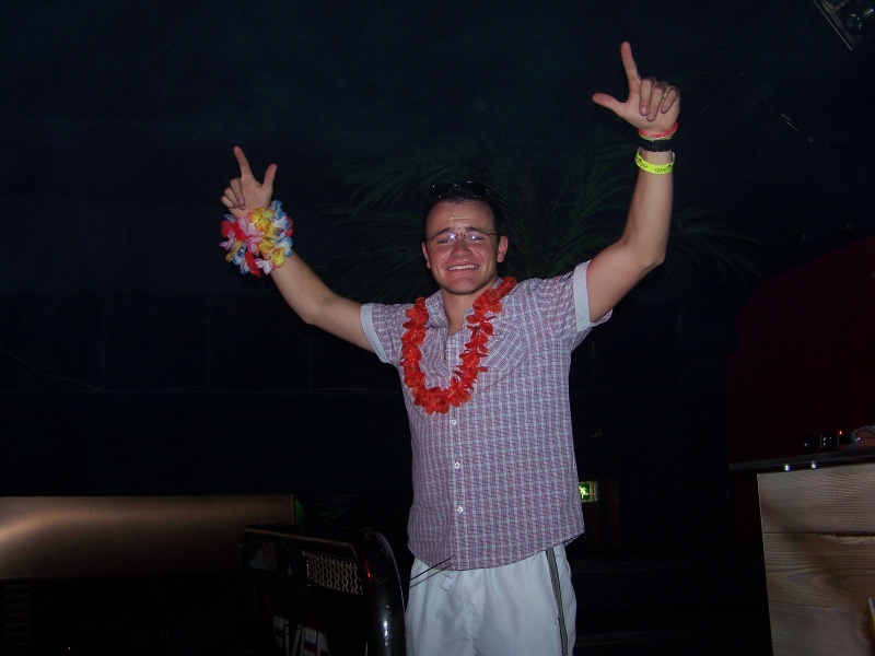 BEACH RAVE