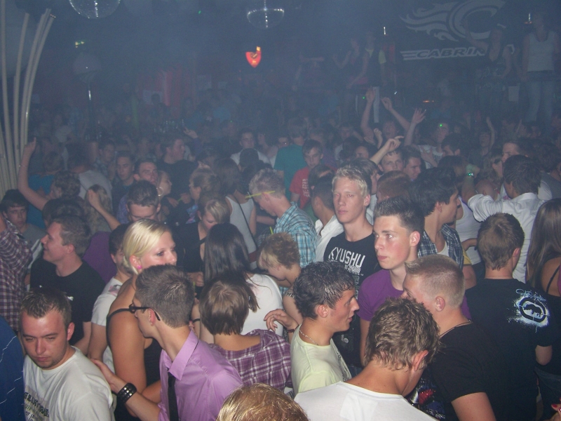 BEACH RAVE