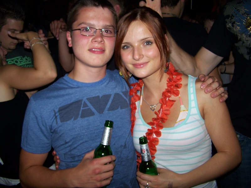 Vollbild BEACH RAVE
