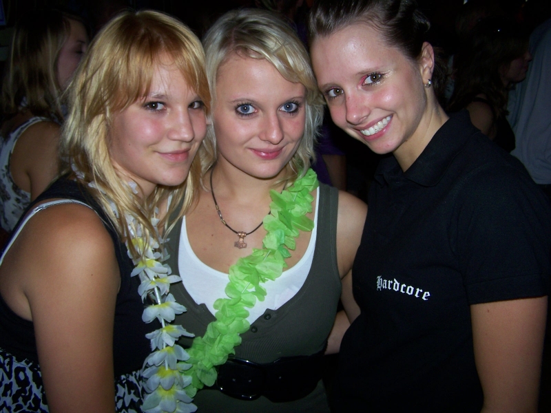 Vollbild BEACH RAVE