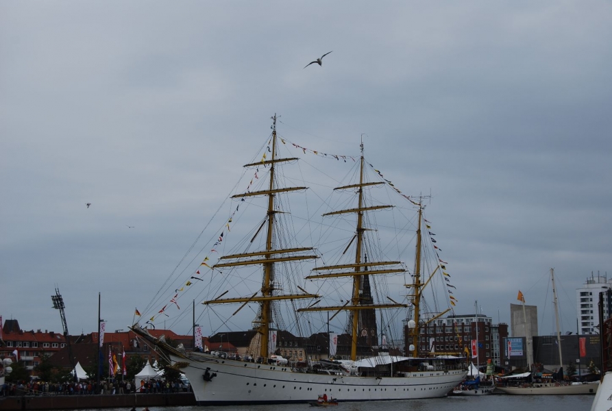 Sail