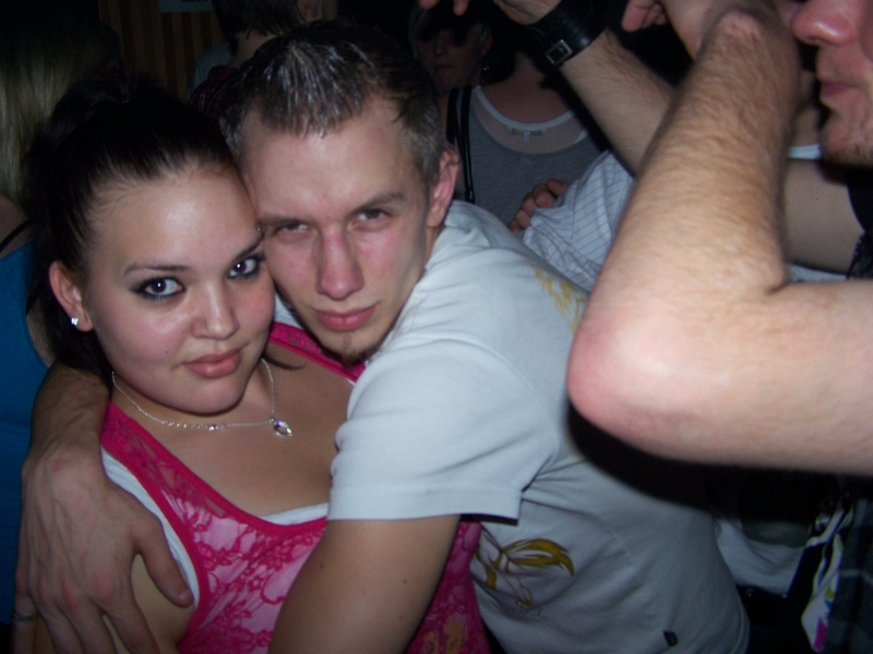 Vollbild 8 YEARS   TECHNO 4  EVER          B-DAY  RAVE