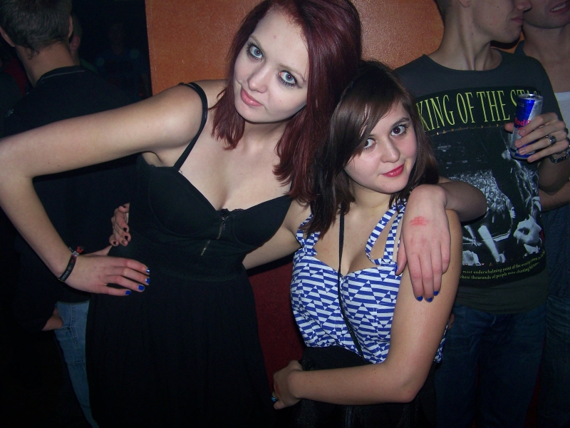 Vollbild 8 YEARS   TECHNO 4  EVER          B-DAY  RAVE