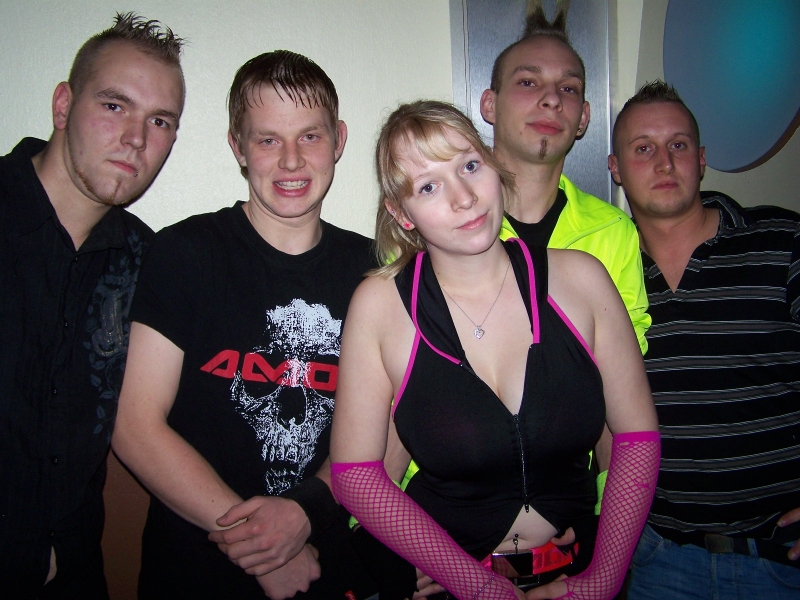 Vollbild 8 YEARS   TECHNO 4  EVER          B-DAY  RAVE