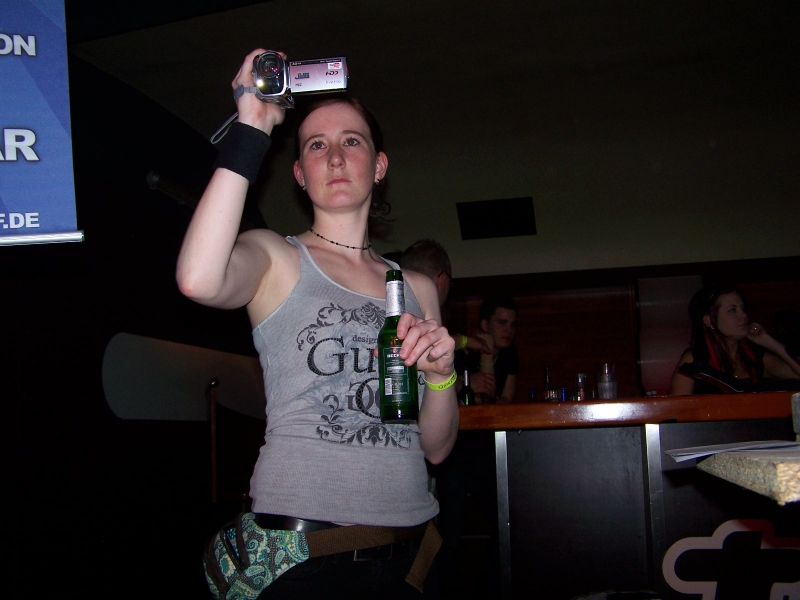 Vollbild 8 YEARS   TECHNO 4  EVER          B-DAY  RAVE