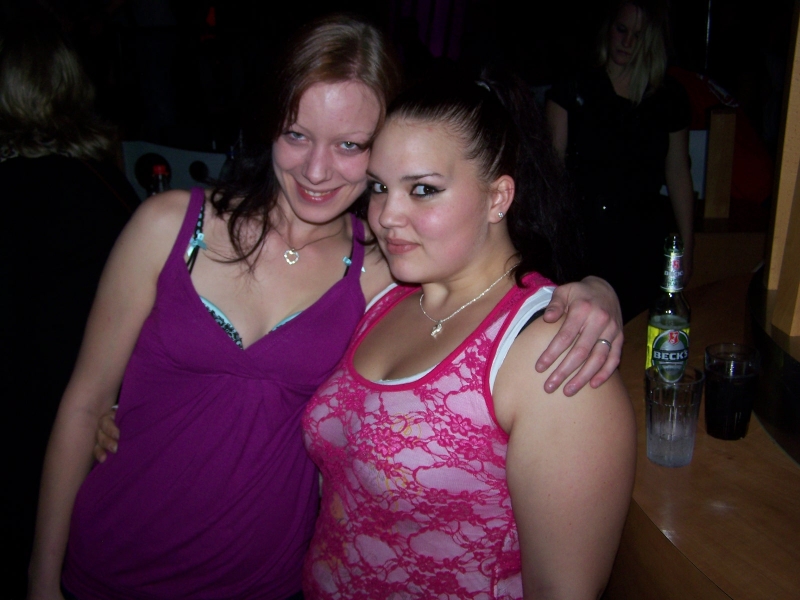 Vollbild 8 YEARS   TECHNO 4  EVER          B-DAY  RAVE