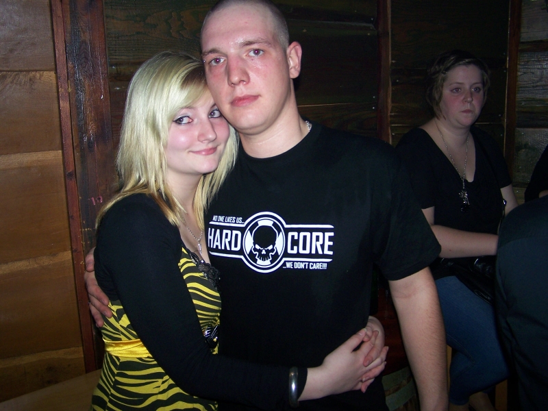 Vollbild 8 YEARS   TECHNO 4  EVER          B-DAY  RAVE