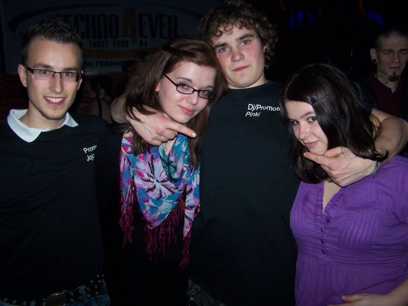 Vollbild  TECHNO4EVER GOODBYE STACCCATO RAVE