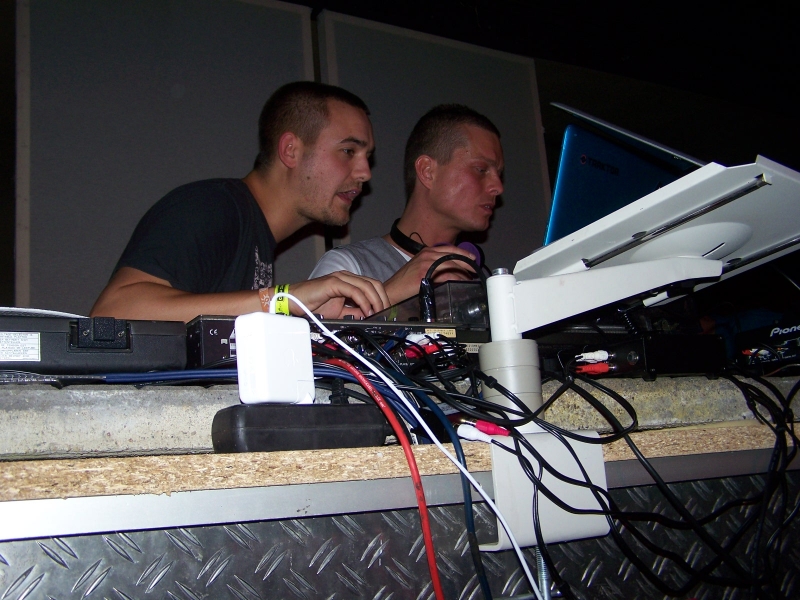 Vollbild  TECHNO4EVER GOODBYE STACCCATO RAVE