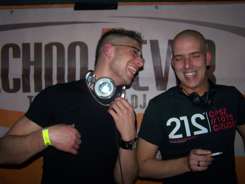 Vollbild TECHNO4EVER BENEFIZ RAVE