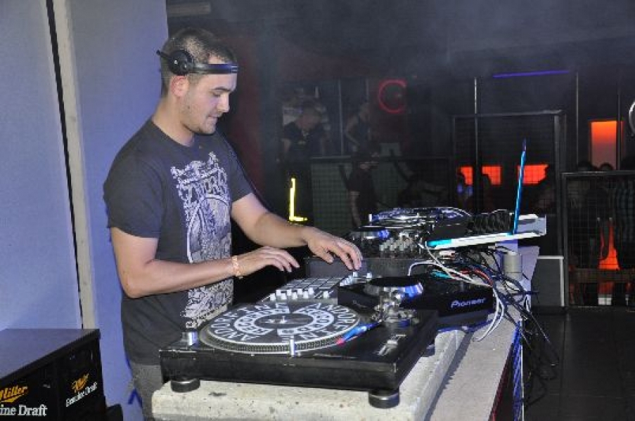 TECHNO4EVER OSTEREIER RAVE