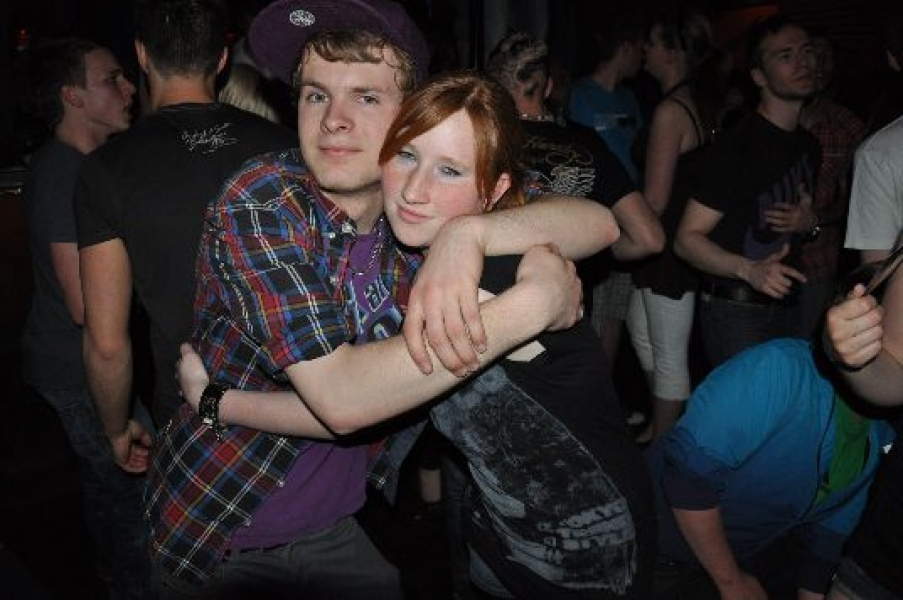 Vollbild TECHNO4EVER OSTEREIER RAVE