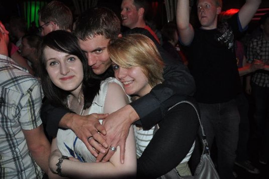 Vollbild TECHNO4EVER OSTEREIER RAVE
