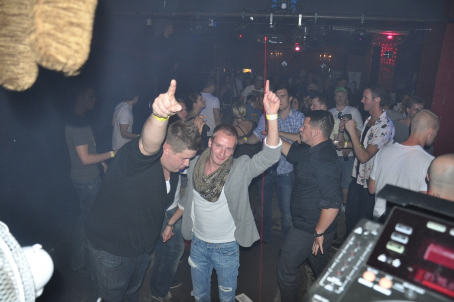 Vollbild ENERGIE LEITZENTRALE 7 CLR LABEL NIGHT