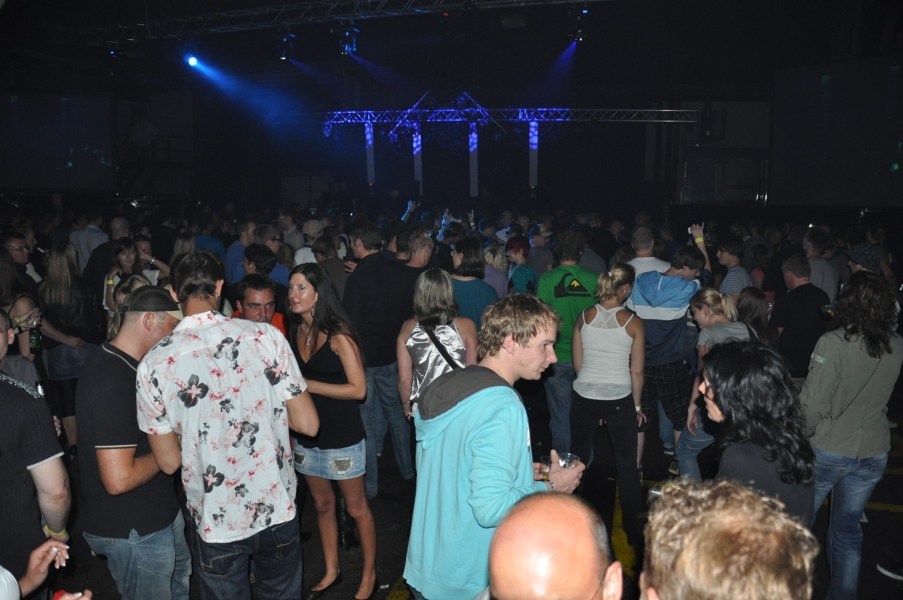 Vollbild ENERGIE LEITZENTRALE 7 CLR LABEL NIGHT