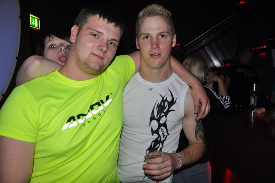 Vollbild TECHNO4EVER    Beach  Rave