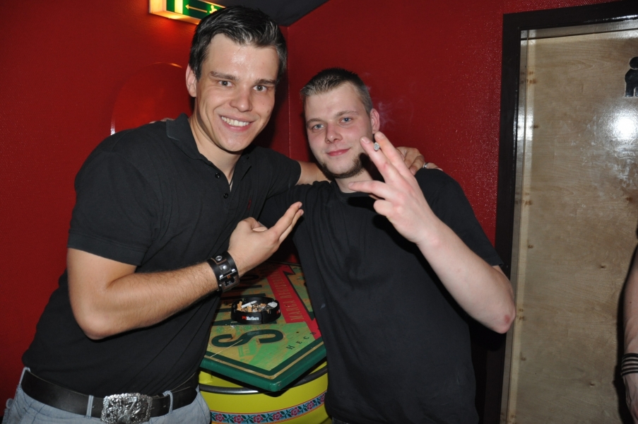 Vollbild TECHNO4EVER    Beach  Rave
