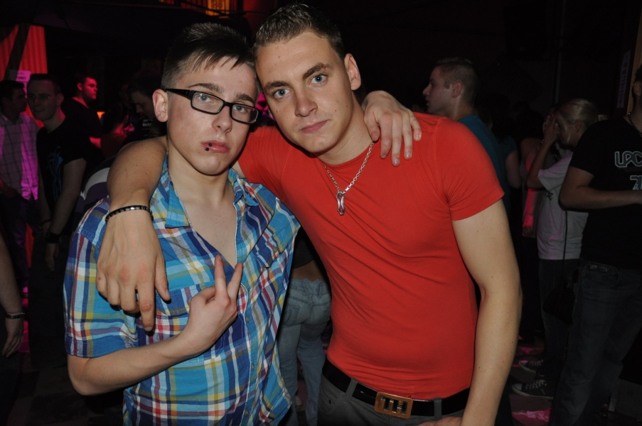 Vollbild TECHNO4EVER    Beach  Rave