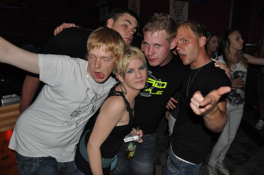 Vollbild TECHNO4EVER    Beach  Rave