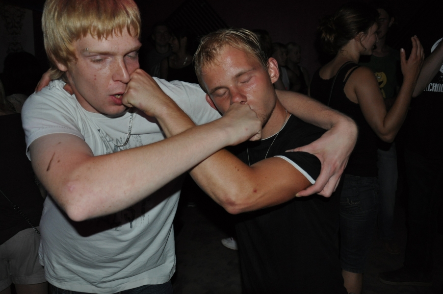 Vollbild TECHNO4EVER    Beach  Rave