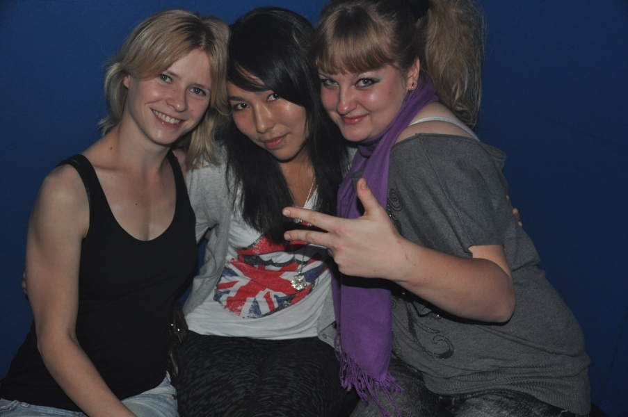 Vollbild Hard Experience feat The Vinylraider&Broszati B-Day with Djane E-Phex