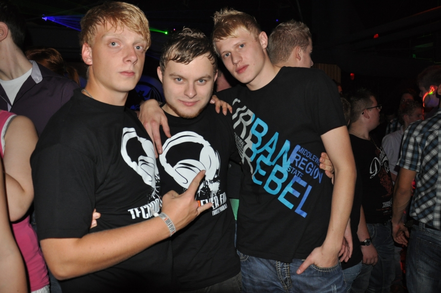Vollbild 9 Years TECHNO4EVER B-Day Rave