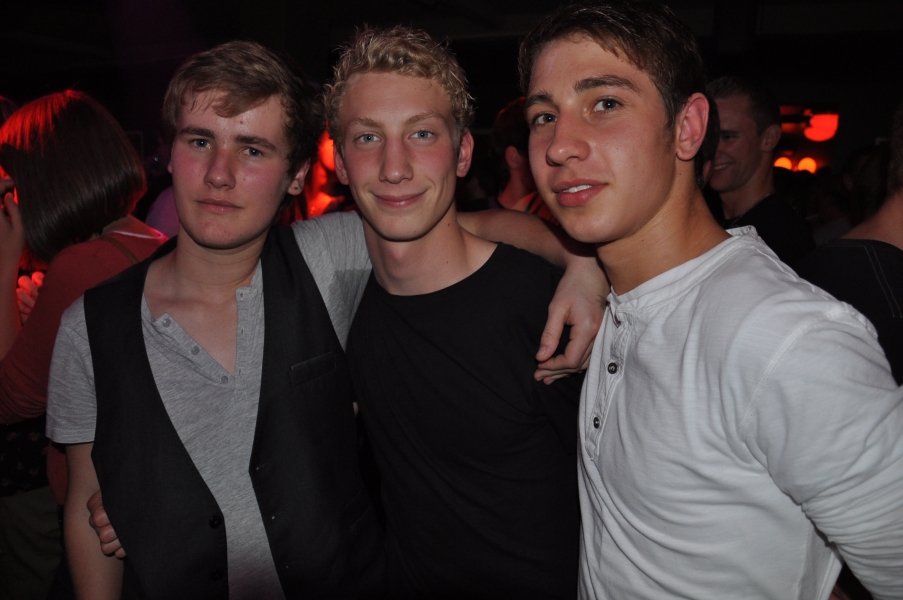 Vollbild 9 Years TECHNO4EVER B-Day Rave