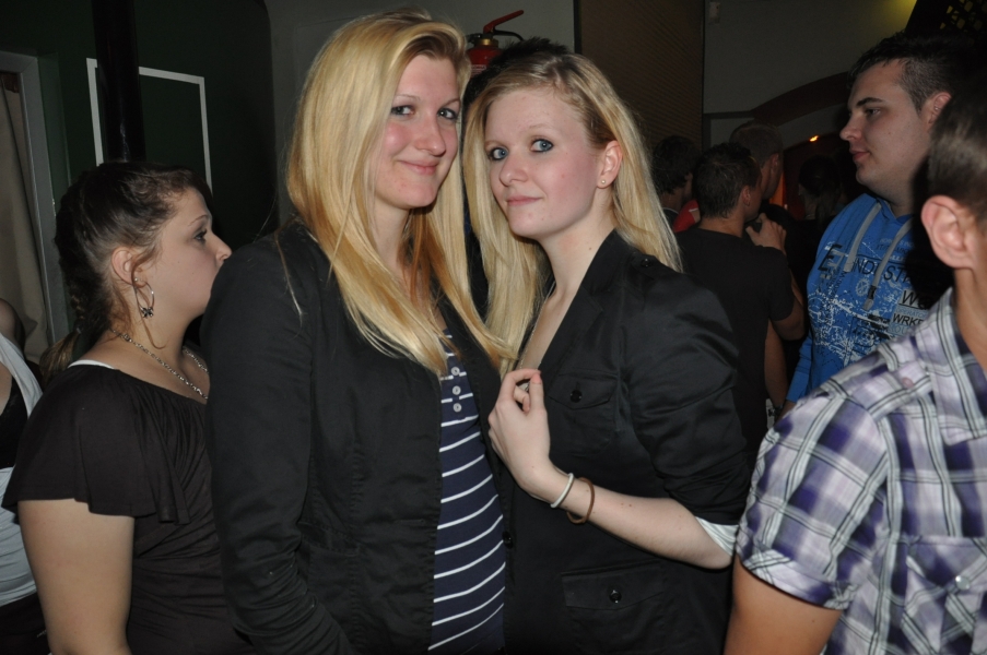 Vollbild 9 Years TECHNO4EVER B-Day Rave