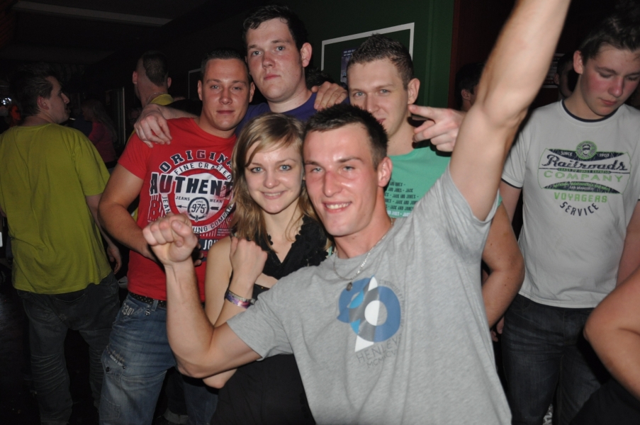 Vollbild 9 Years TECHNO4EVER B-Day Rave