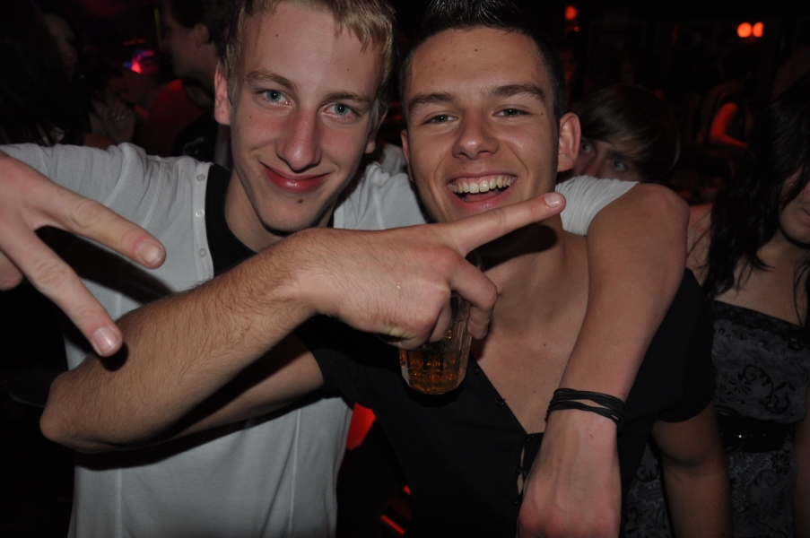 Vollbild 9 Years TECHNO4EVER B-Day Rave