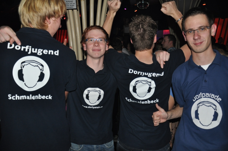 Vollbild 9 Years TECHNO4EVER B-Day Rave