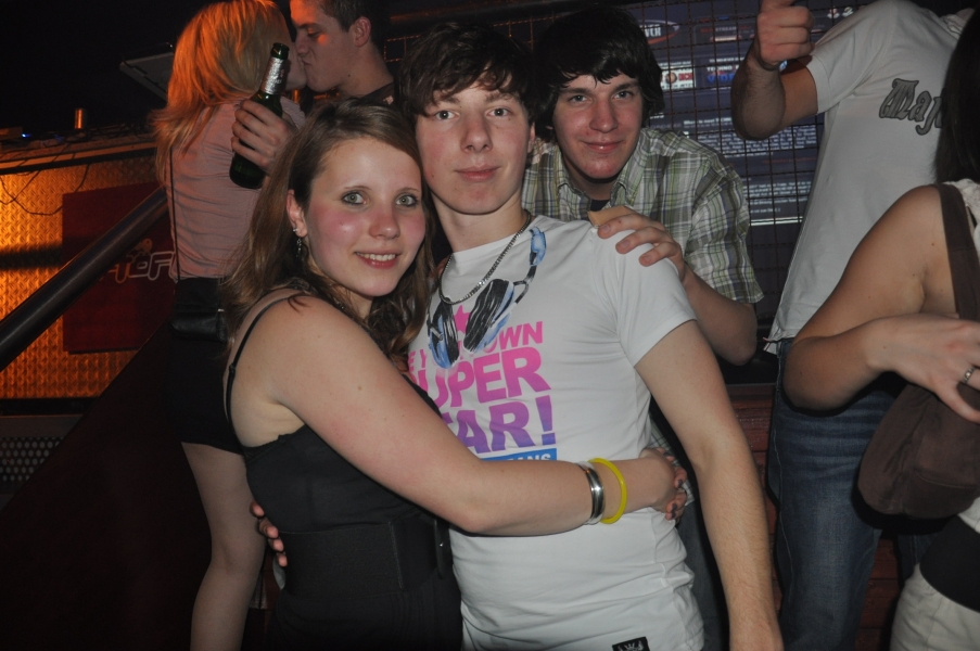 Vollbild 9 Years TECHNO4EVER B-Day Rave