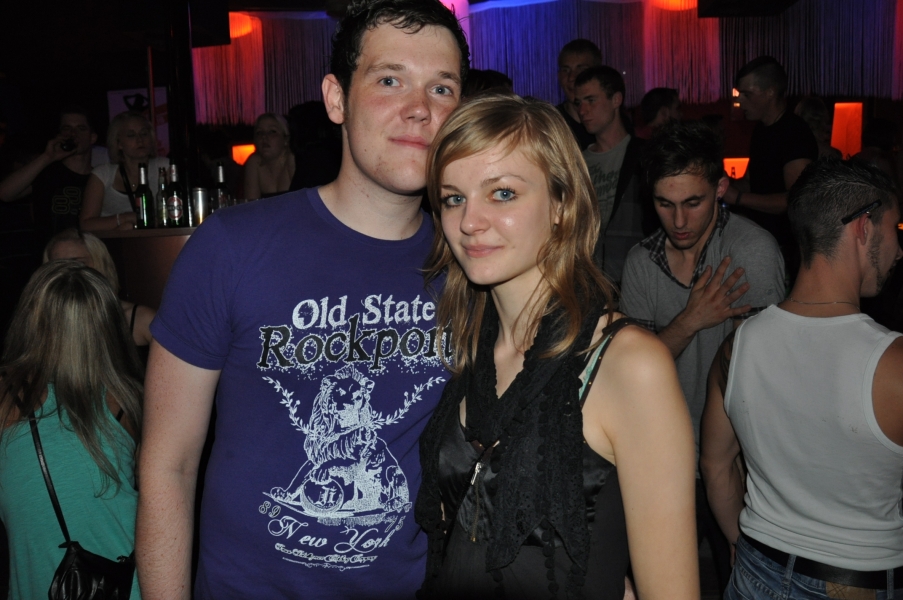 Vollbild 9 Years TECHNO4EVER B-Day Rave