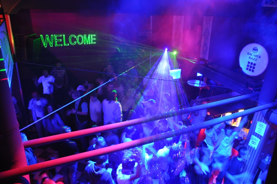 Vollbild 9 Years TECHNO4EVER B-Day Rave