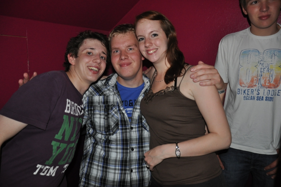 Vollbild 9 Years TECHNO4EVER B-Day Rave