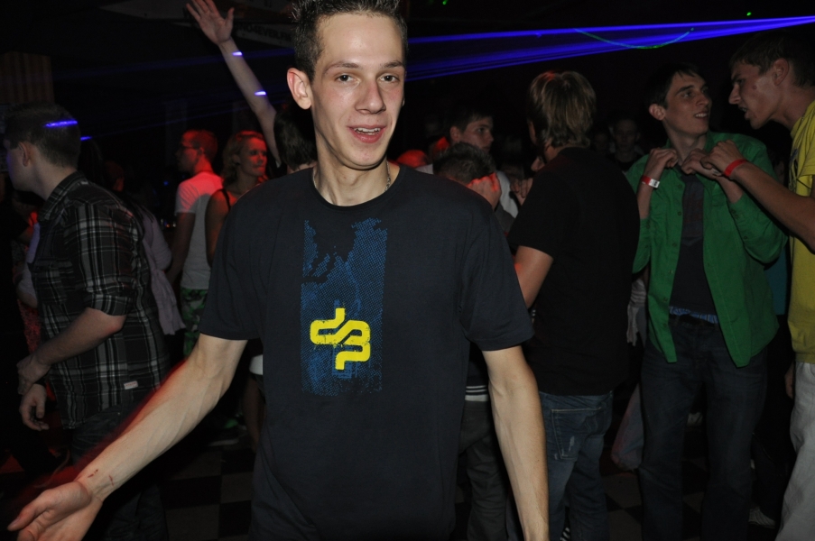Vollbild 9 Years TECHNO4EVER B-Day Rave
