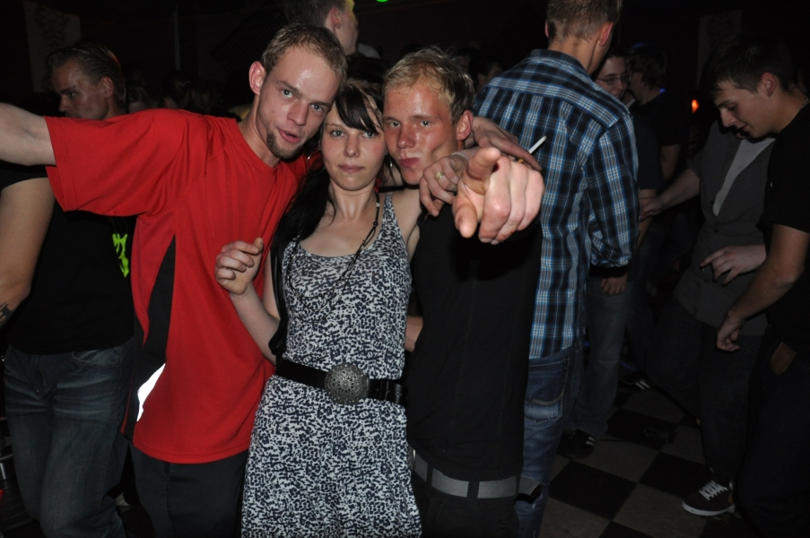 Vollbild 9 Years TECHNO4EVER B-Day Rave