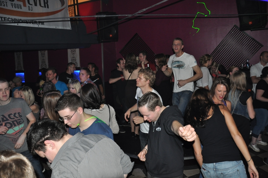 Vollbild 9 Years TECHNO4EVER B-Day Rave