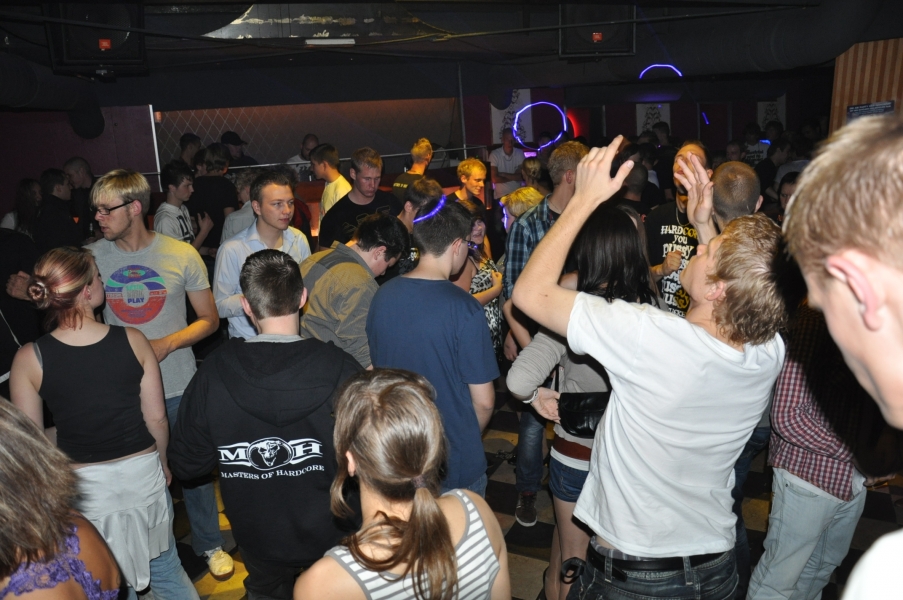 Vollbild 9 Years TECHNO4EVER B-Day Rave