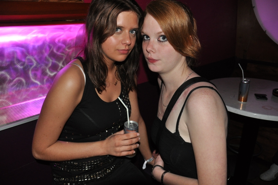 Vollbild 9 Years TECHNO4EVER B-Day Rave