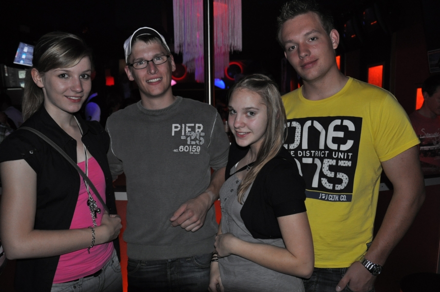 Vollbild 9 Years TECHNO4EVER B-Day Rave