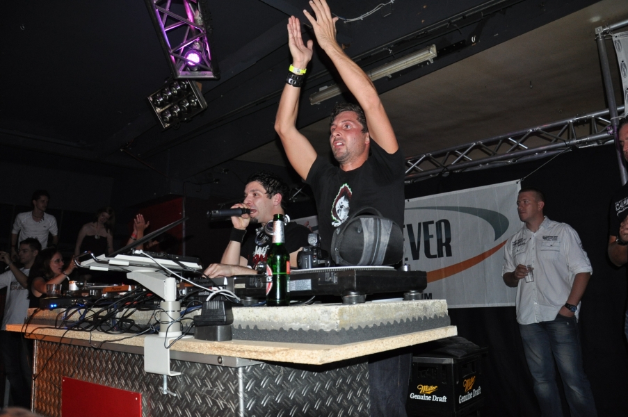 Vollbild 9 Years TECHNO4EVER B-Day Rave