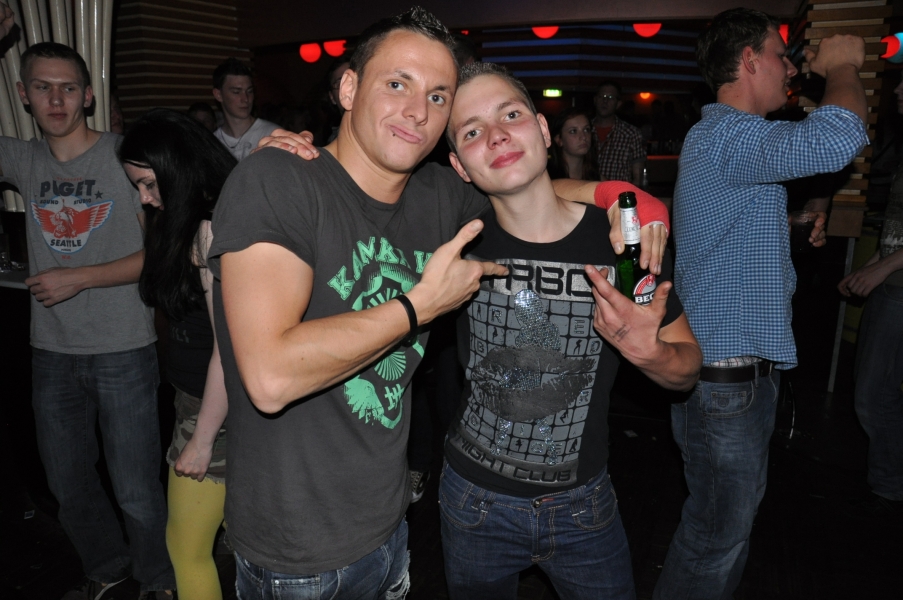 Vollbild 9 Years TECHNO4EVER B-Day Rave