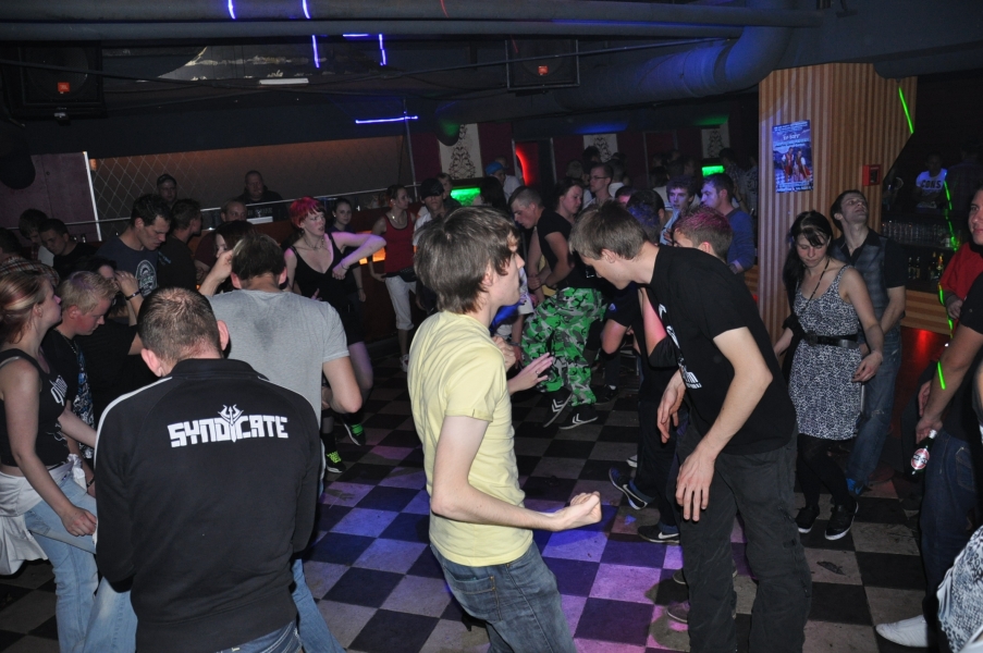 Vollbild 9 Years TECHNO4EVER B-Day Rave